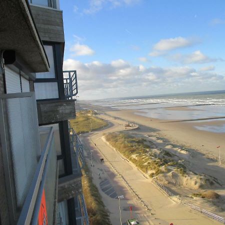 Studio On The Beach With Sea View Middelkerke Kültér fotó