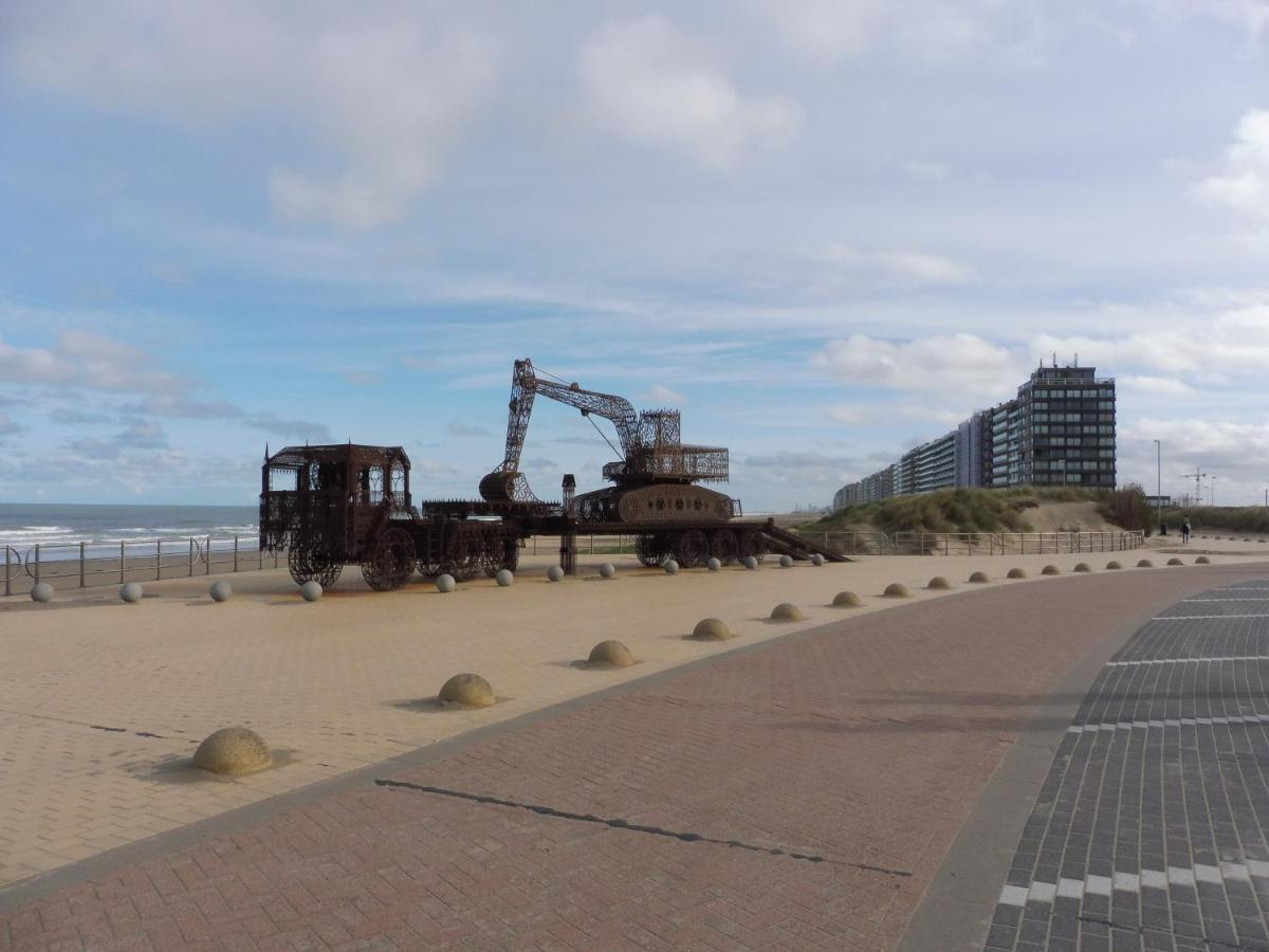 Studio On The Beach With Sea View Middelkerke Kültér fotó