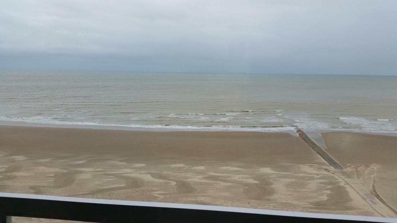 Studio On The Beach With Sea View Middelkerke Kültér fotó