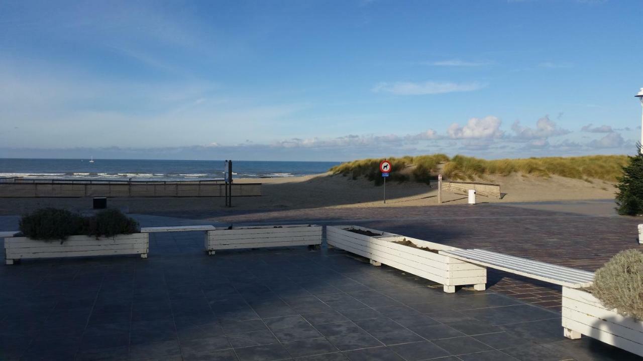 Studio On The Beach With Sea View Middelkerke Kültér fotó